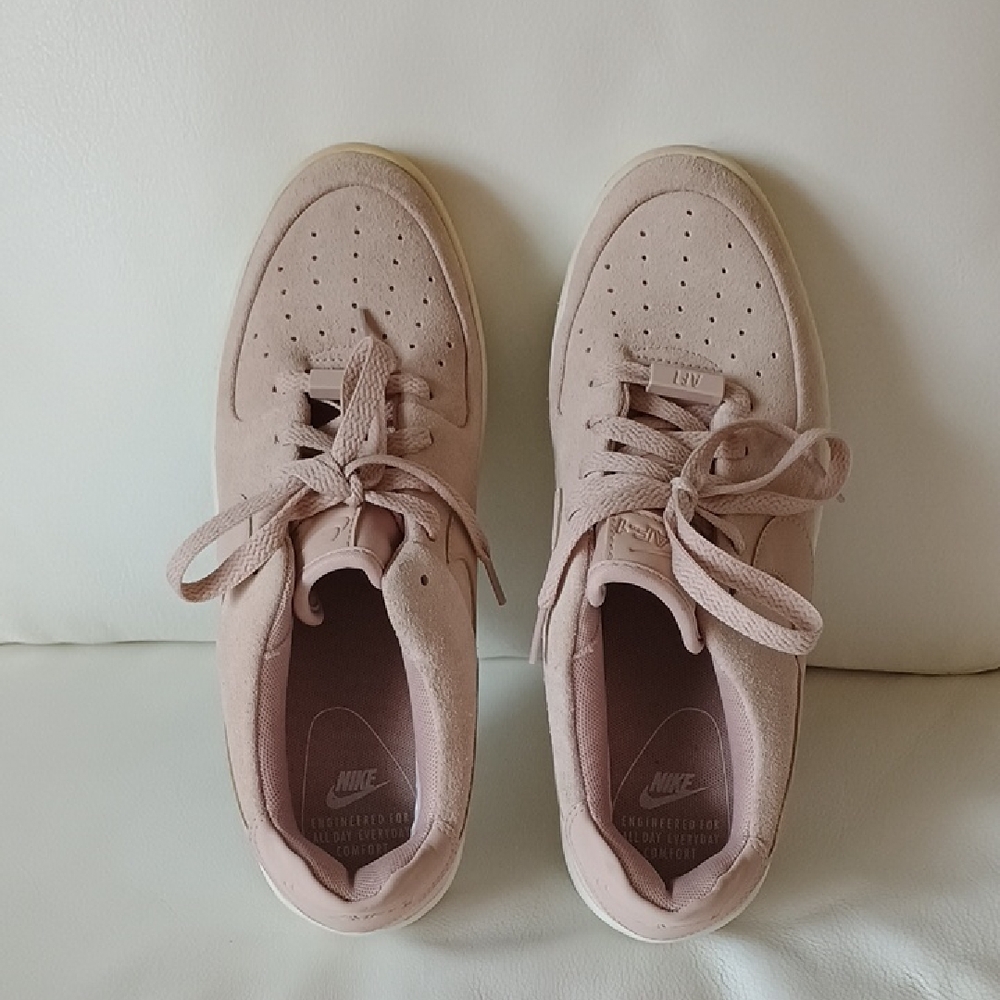 Nike AF-1 Blush Pink Sneakers